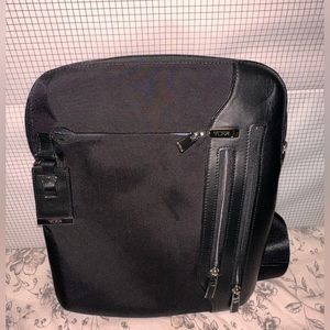 Slim, small laptop iPad bag.